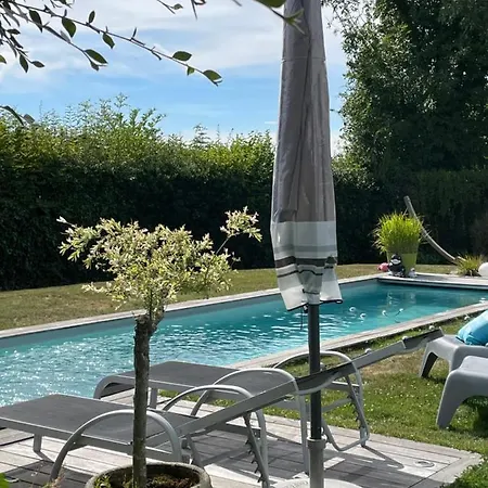 Le Calme Sur Les Hauteurs De לינה וארוחת בוקר Tiege