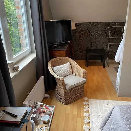 Le Calme Sur Les Hauteurs De Nocleg ze śniadaniem 3*