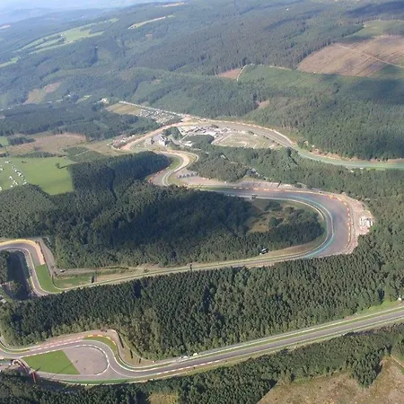 Le Calme Sur Les Hauteurs De